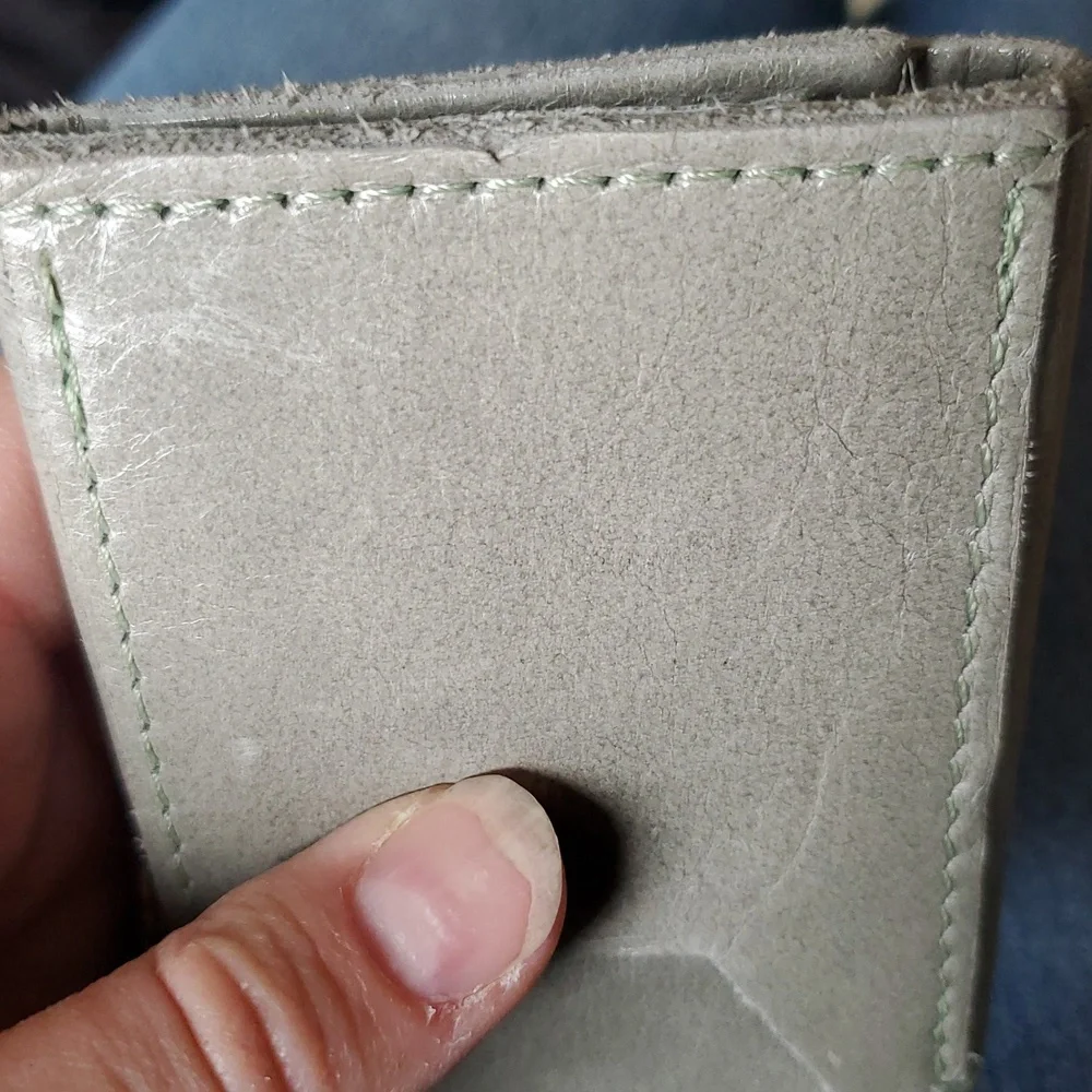 R. Riveter American Handmade‎ Leather Wallet